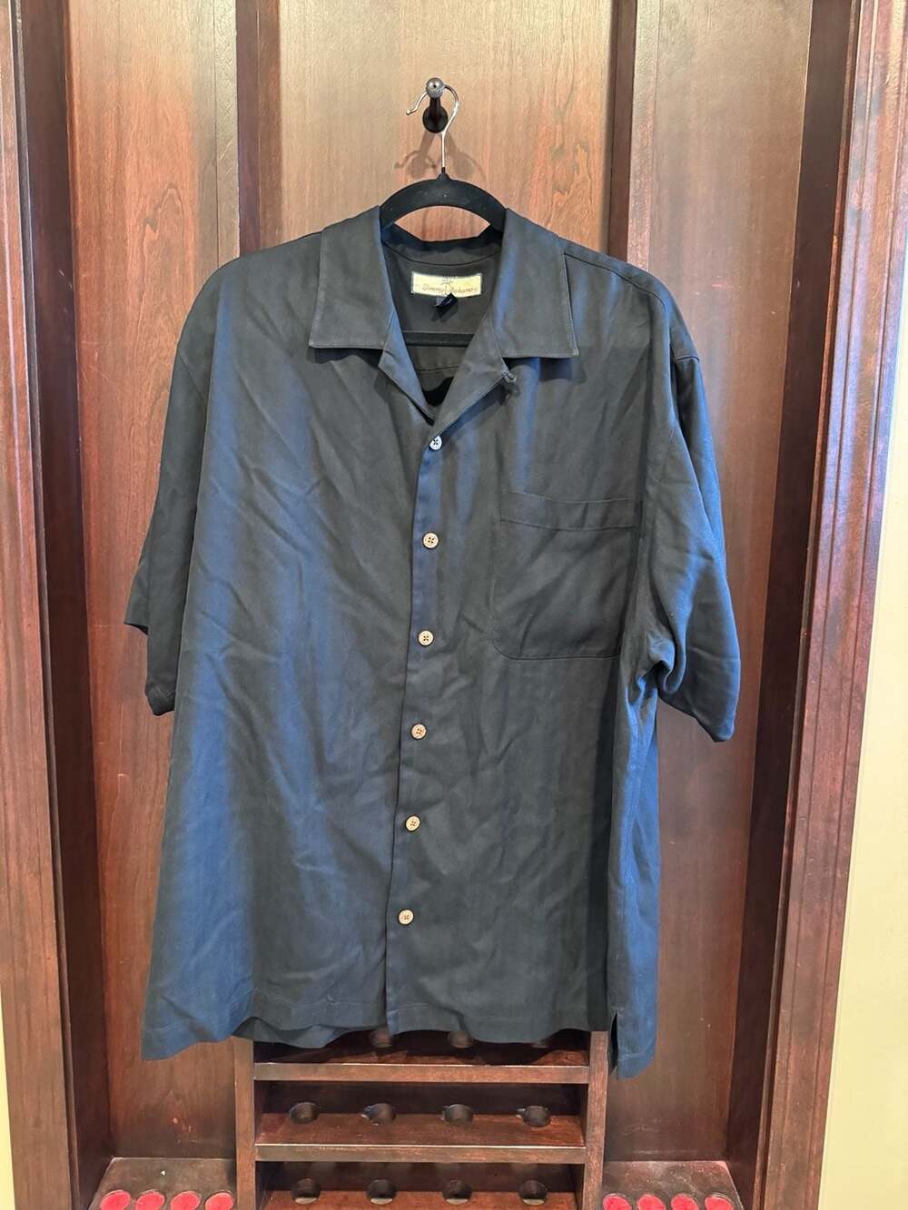 Tommy Bahama Men's Black 100% Silk Herringbone Short Sleeve Shirt Size L